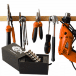 Starker Neodym-Magnet mit Schraube – Tragkraft 25 kg, ideal zum Aufhängen von Werkzeug, Küchenutensilien oder Gartengeräten.