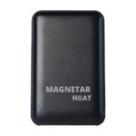 Schwarze Magnetar Heat Powerbank, kompakt und robust, ideal als Energiequelle für beheizte Kleidung und Outdoor-Einsätze.